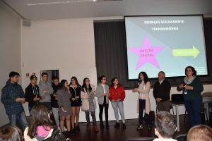 Alunos participam em ação sobre violência no namoro