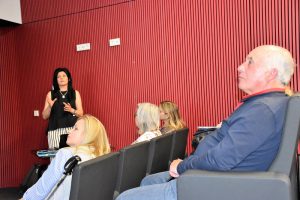 Enf.ª Fátima Lopes faz apresentação sobre alterações urológicas e sexuais em doentes com Esclerose Múltipla