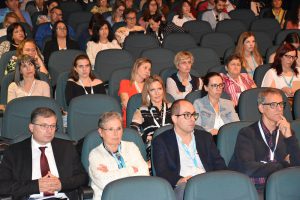 Plateia com a Diretora Clínica para os Cuidados de Saúde Primários e o Enfermeiro Diretor