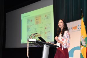 Dr.ª Elisa Tomé a discursar