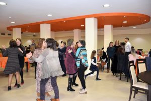Momento de baile no Jantar de Natal da ULSNE