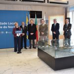 Ministra da Saúde a discursar no Hospital de Bragança